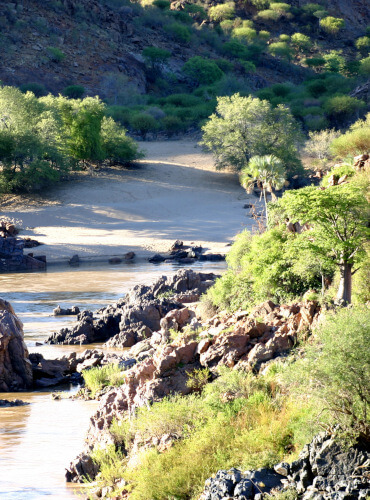 the-eco-hunter-places-to-hunt-in-namibia-africa-kunene-river-north