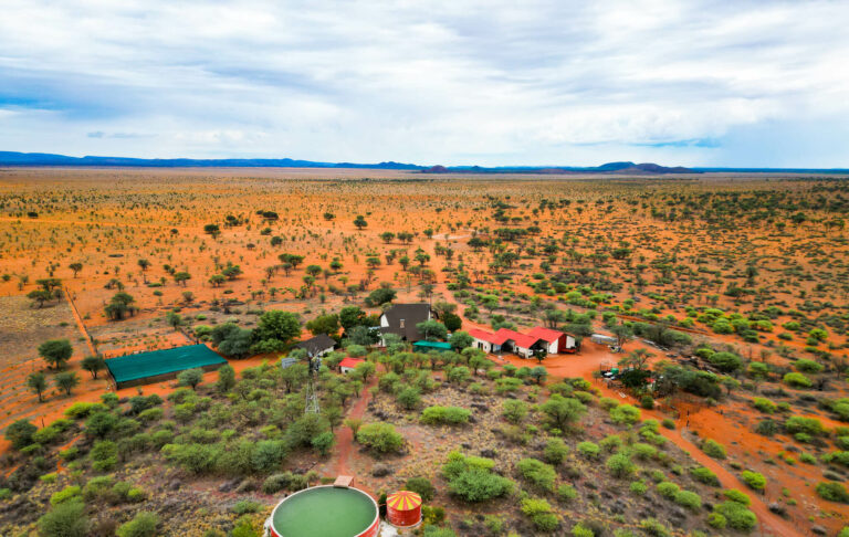 jagdfarm onverwacht namibia ausblick farmhaus vogelperspektive